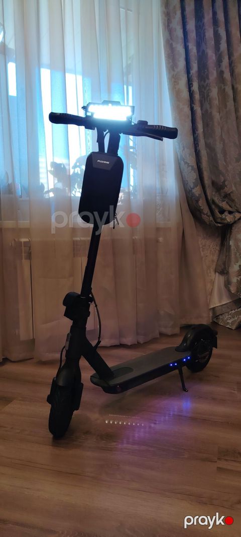 Elektrik skuter – şəhər daxili rahat gediş üçün - Güclü ön LED fənər — Bakı