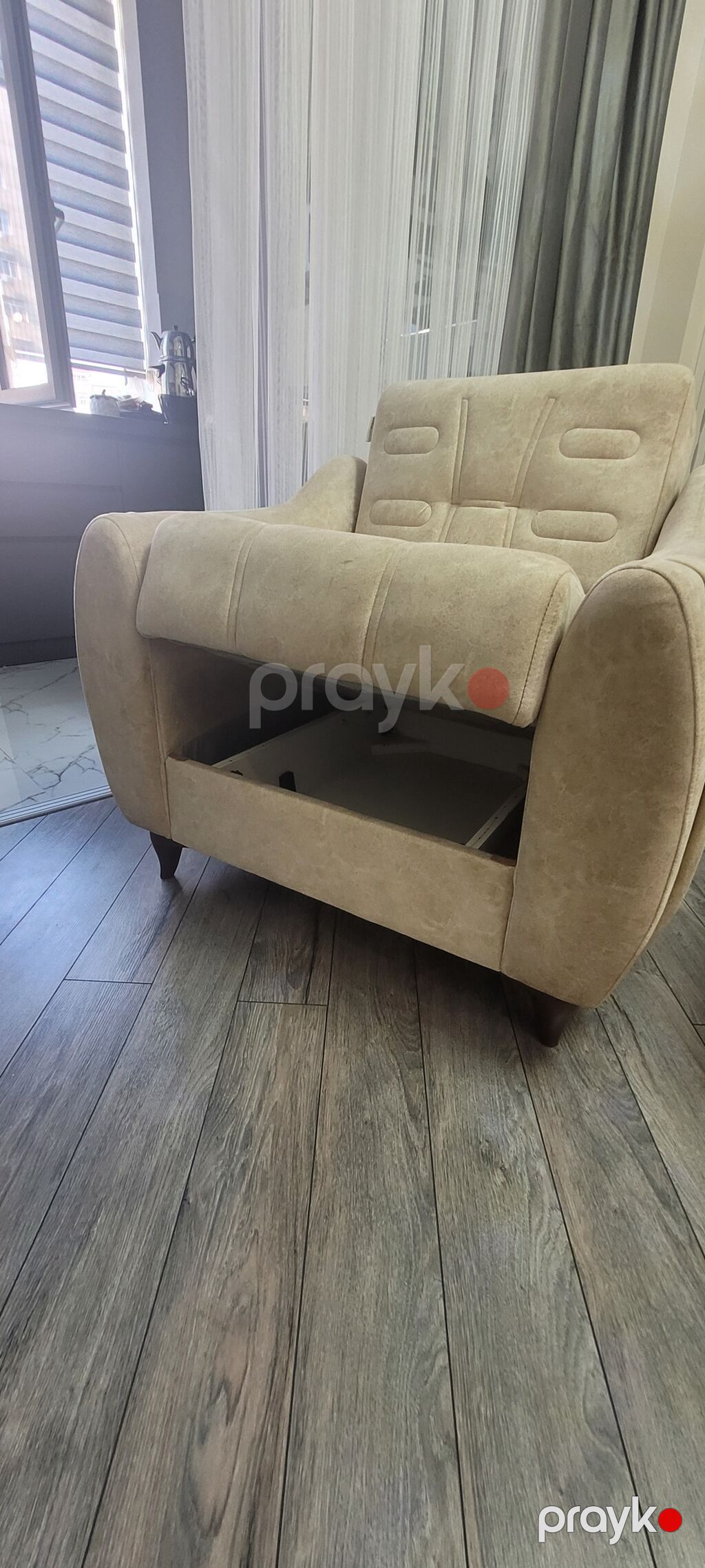 Yeni, Kreslo-kravat, Parça — Kreslolar, Bakı (2)