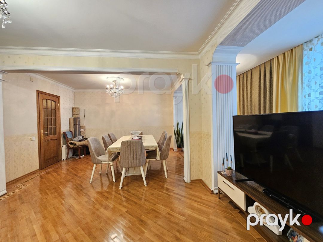 Satılır 4 otaqlı köhnə tikili 110 m² — Mənzil, Bakı (6)
