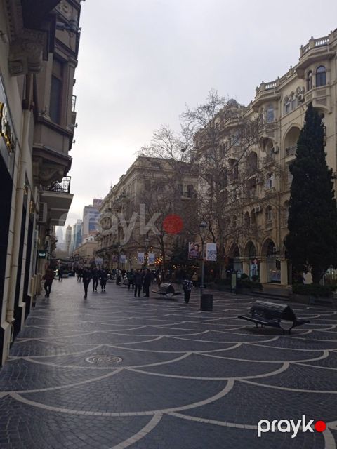 İcarəyə verilir 4 otaqlı köhnə tikili 150 m² — Bakı