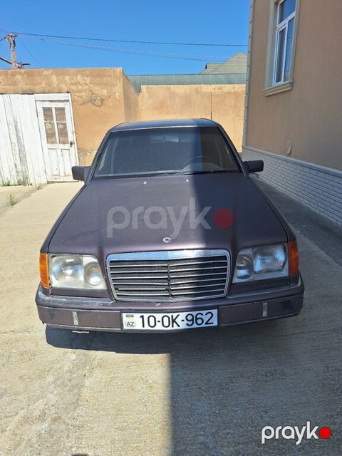 Mercedes 220 E, 2.2 L, 1994 il, 250 558 km — Bakı