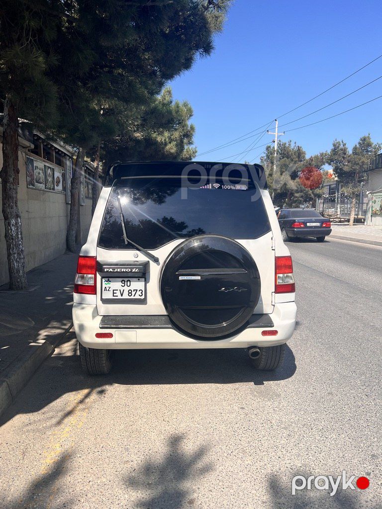 Mitsubishi Pajero io, 2.0 L, 2002 il, 236 000 km — Avtomobillər, Bakı (4)