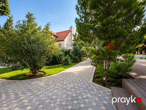 İcarəyə verilir 6 otaqlı həyət evi/bağ evi 350 m² — Bakı