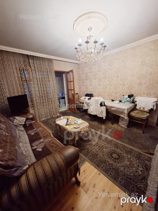 Satılır 4 otaqlı Bina evi menzil (Köhnə tikili), 105 m², 13-cü mikrorayon — Mənzil, Sumqayıt (2)