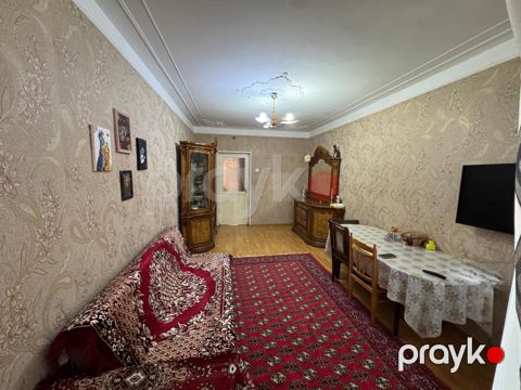 Satılır 2 otaqlı köhnə tikili 60 m² — Bakı