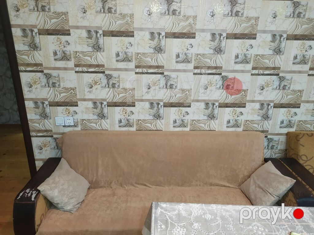 İşlənmiş, Klassik divan — Yumşaq mobilya dəstləri, Bakı (2)