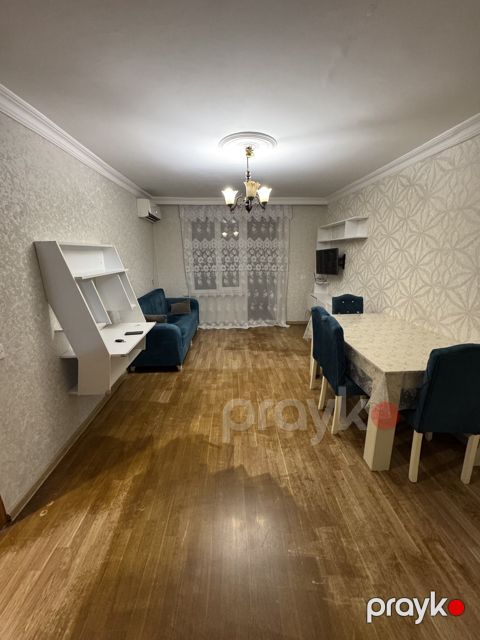 İcarəyə verilir 2 otaqlı köhnə tikili 60 m² — Bakı