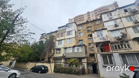 Satılır 1 otaqlı köhnə tikili 35 m² — Bakı