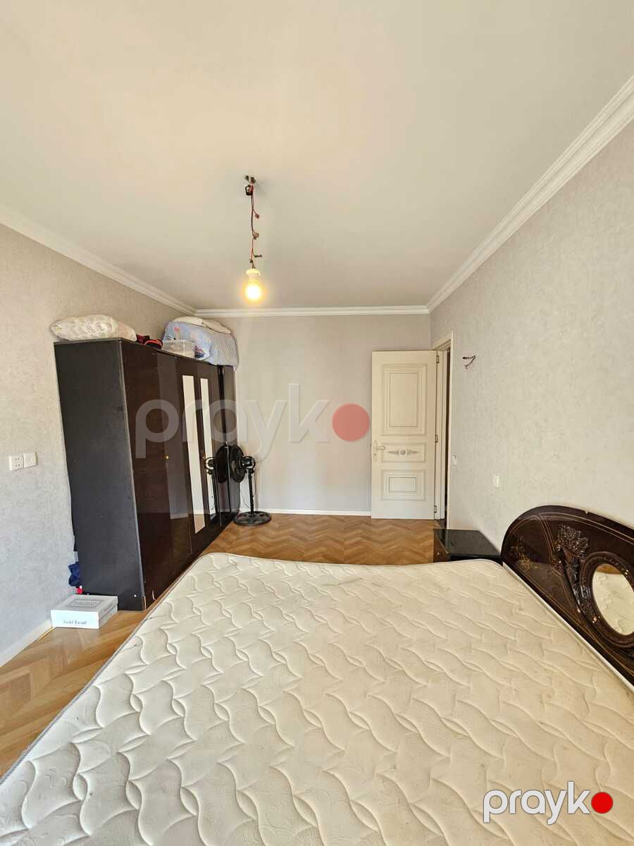 Satılır 4 otaqlı köhnə tikili 120 m² — Mənzil, Bakı (10)