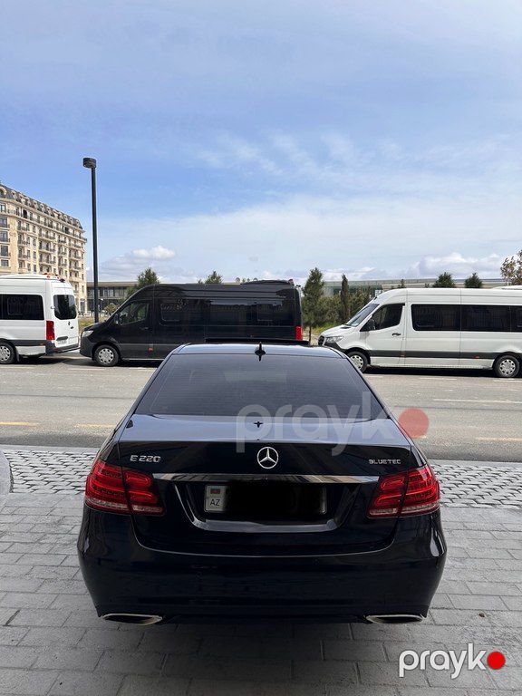 Mercedes E 220, 2.1 L, 2015 il, 104 000 km — Avtomobillər, Bakı (4)