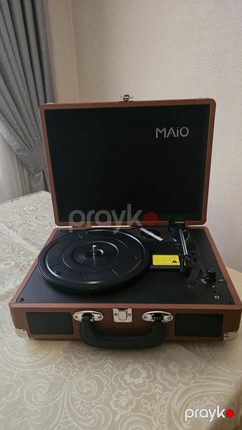 Maıo portativ vinil pleyer – çamadan tipli dizayn - Korpus: dəri — Vinil proqreslər və aksesuarlar, Bakı (8)