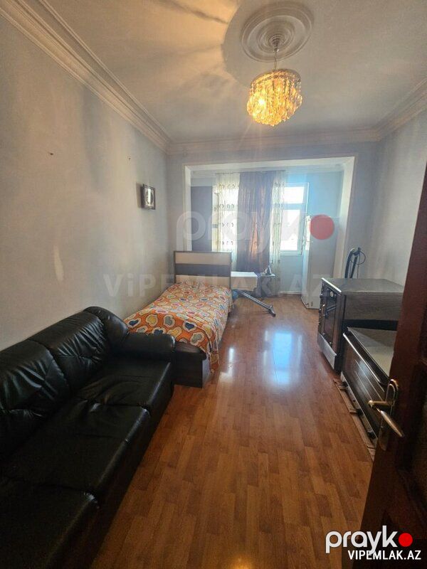 Binəqədi rayonunda 5 otaqlı Köhnə tikili Satılır, 125 m² — Mənzil, Bakı (3)