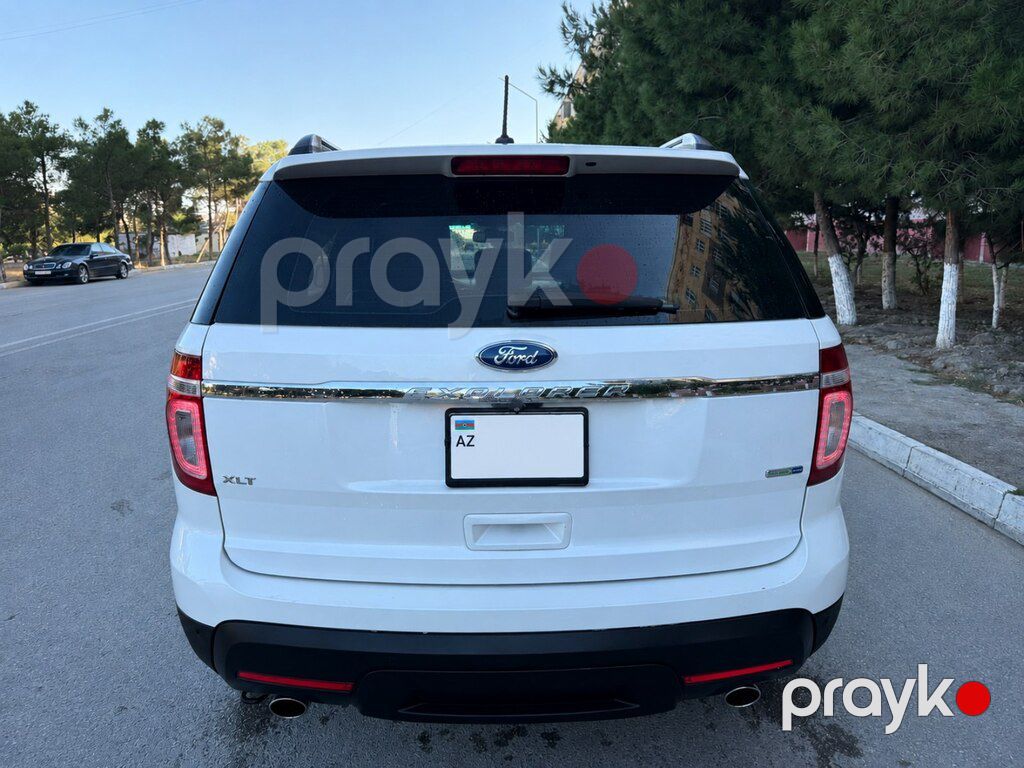 Ford Explorer, 3.5 L, 2015 il, 220 000 km — Avtomobillər, Bakı (8)
