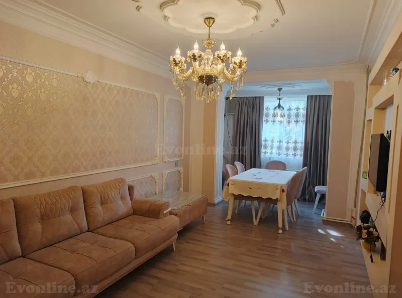 Satılır 4 otaqlı Mənzil Köhnə tikili 100 m² Bakı, Suraxanı r., Qaraçuxur — Bakı