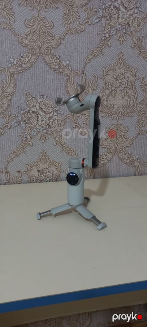 Insta360 Flow – Satılır Ehtiyac olmadığı üçün satılır. Əsas — Bakı