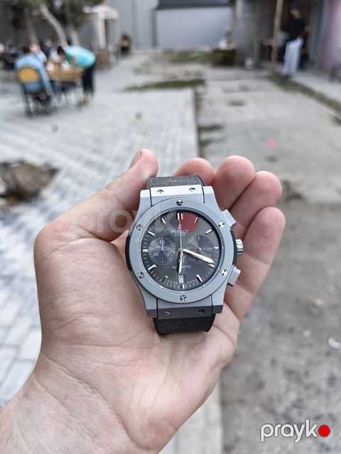 Hublot saatı, təptəzədir, qarantiyası da var. Tam mexaniki, qoldan — Bakı