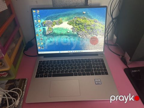 Huawei MateBook noutbuk - Ekran: 15.6" FullView, nazik çərçivə, geniş — Sumqayıt