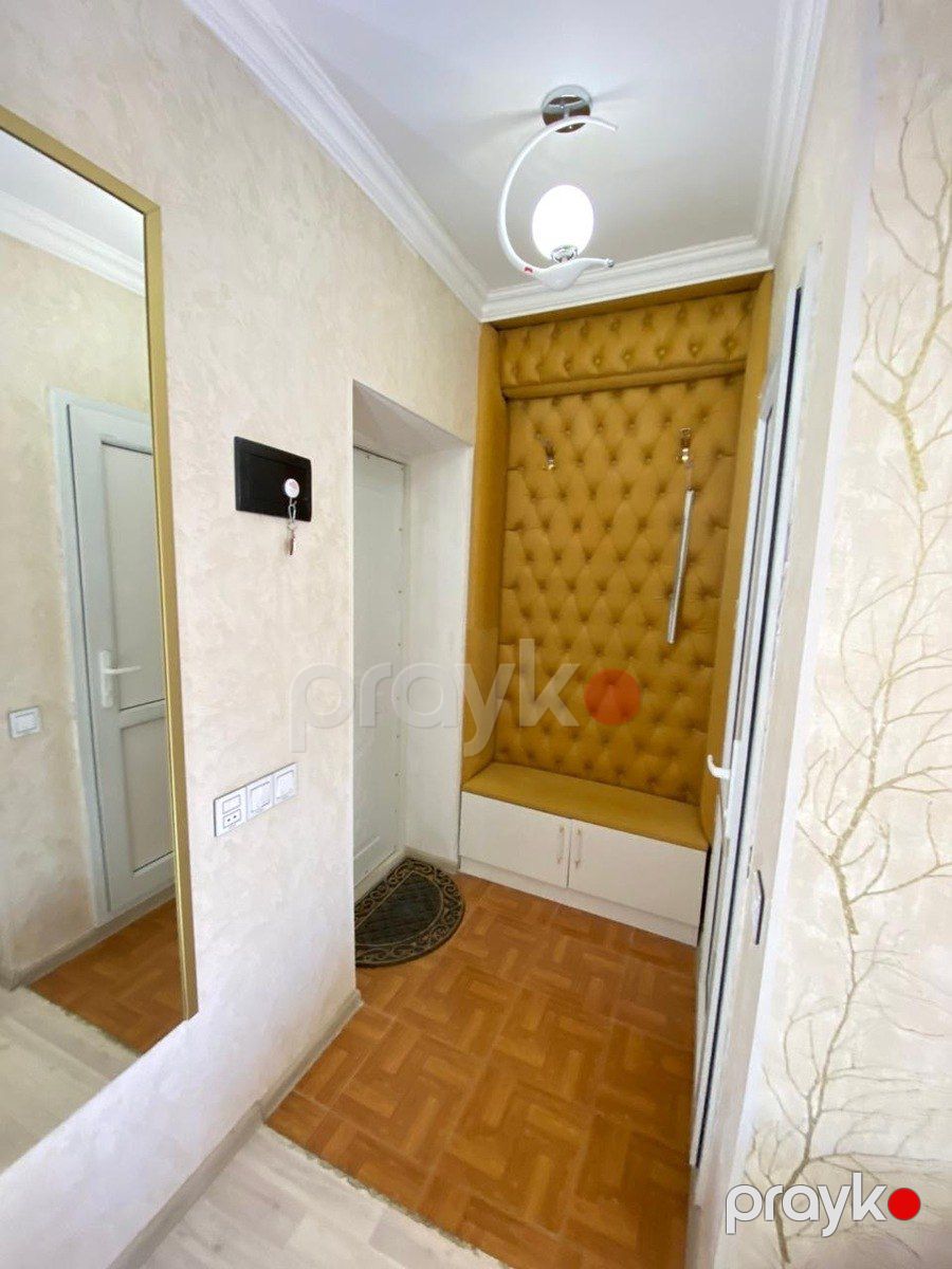 Satılır 2 otaqlı köhnə tikili 42 m² — Mənzil, Bakı (2)