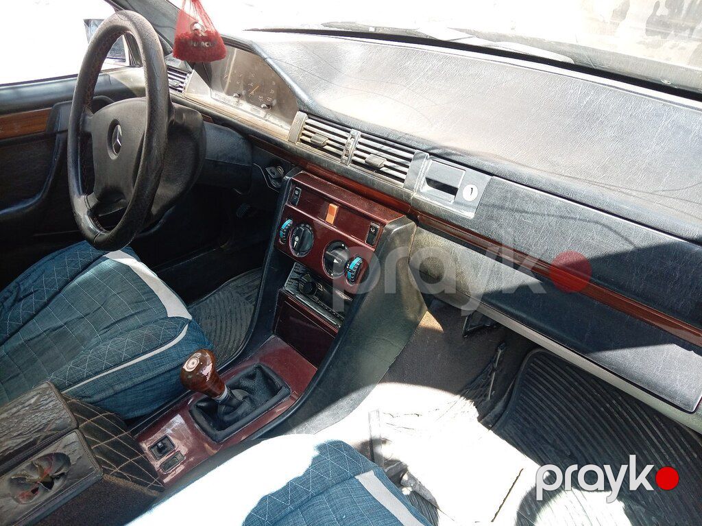 Mercedes E 200, 2.0 L, 1993 il, 300 000 km — Avtomobillər, Bakı (3)