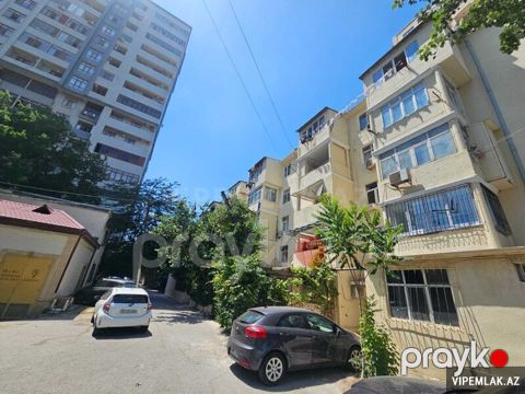 Yasamal rayonunda 3 otaqlı Köhnə tikili Satılır, 75 m² — Bakı