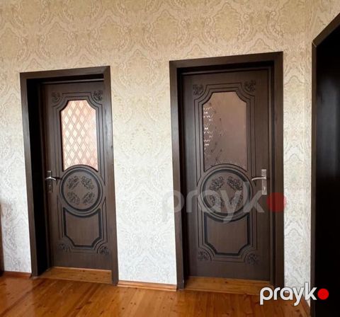 Qapı satılır 4 ədədi 1ədədin Qiymet 70 azn.Ünvan Xəzər rayonu — Bakı