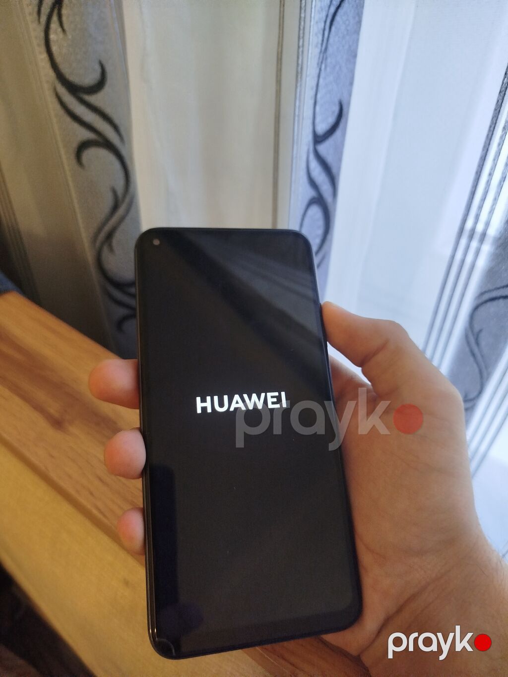 Huawei nova 5T, 128 GB, rəng - Qara, Qırıq — Huawei, Bakı (2)