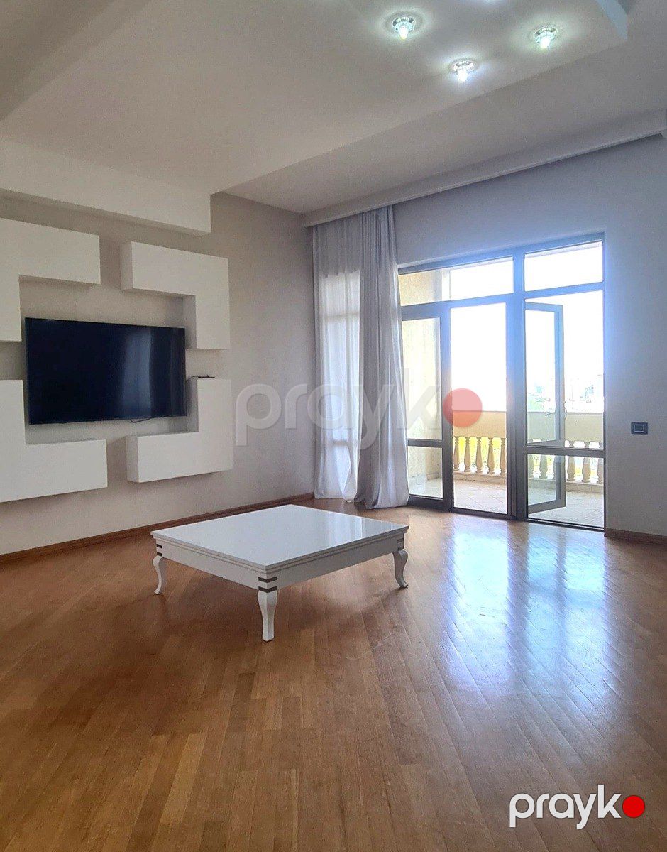 İcarəyə verilir 5 otaqlı yeni tikili 280 m² — Mənzil, Bakı (2)
