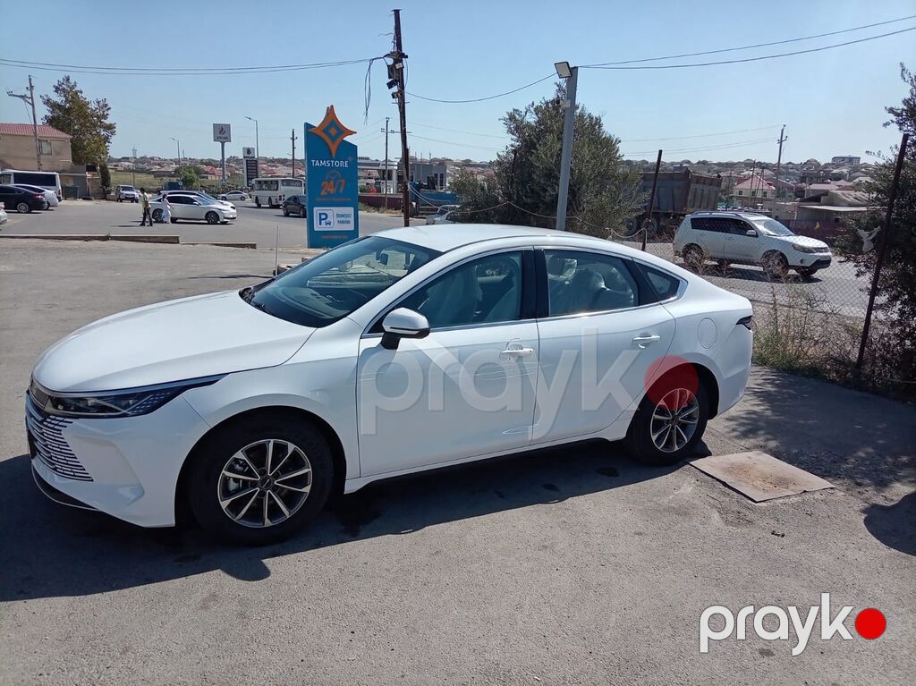 BYD Qin Plus DM-i sedan - Kuzov: 4 qapılı sedan, ağ rəng - Güc — Avtomobillər, Mehdiabad (9)