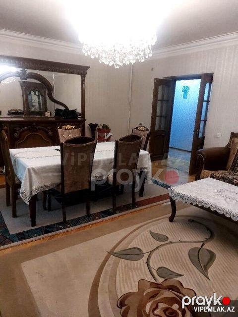 Yasamal rayonunda 4 otaqlı Köhnə tikili Satılır, 85 m² — Bakı