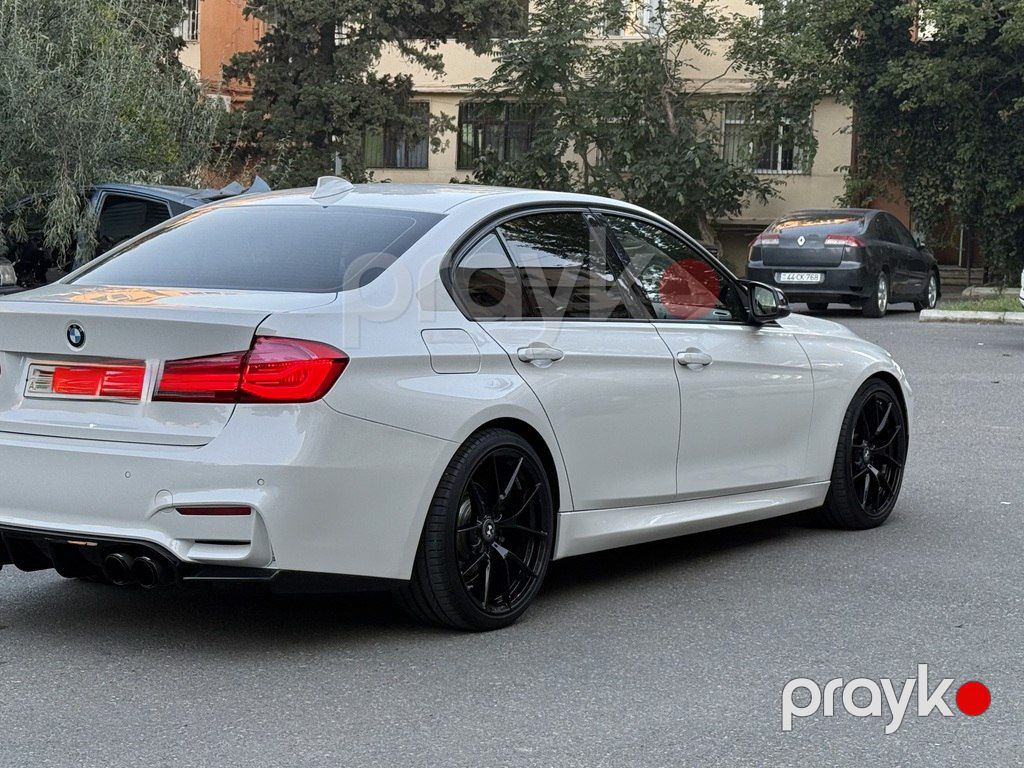 BMW 330, 2.0 L, 2016 il, 180 230 km — Avtomobillər, Bakı (5)
