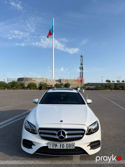 Mercedes E 300, 2.0 L, 2018 il, 153 000 km — Bakı