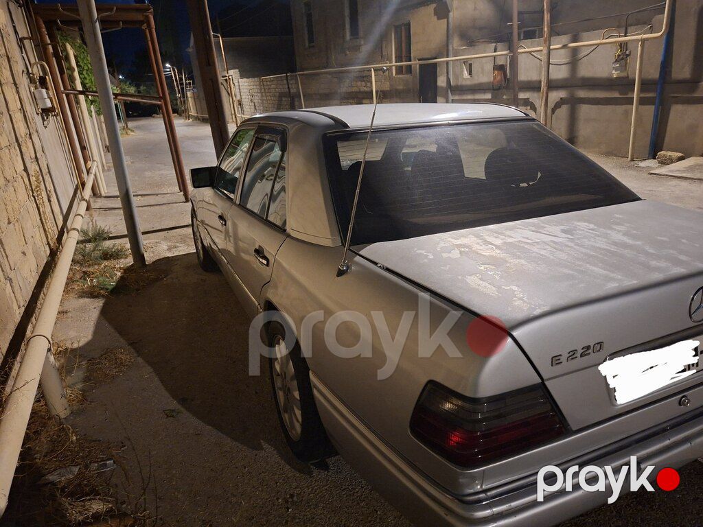 Mercedes 220 E, 2.2 L, 1993 il, 426 000 km — Avtomobillər, Bakı (3)