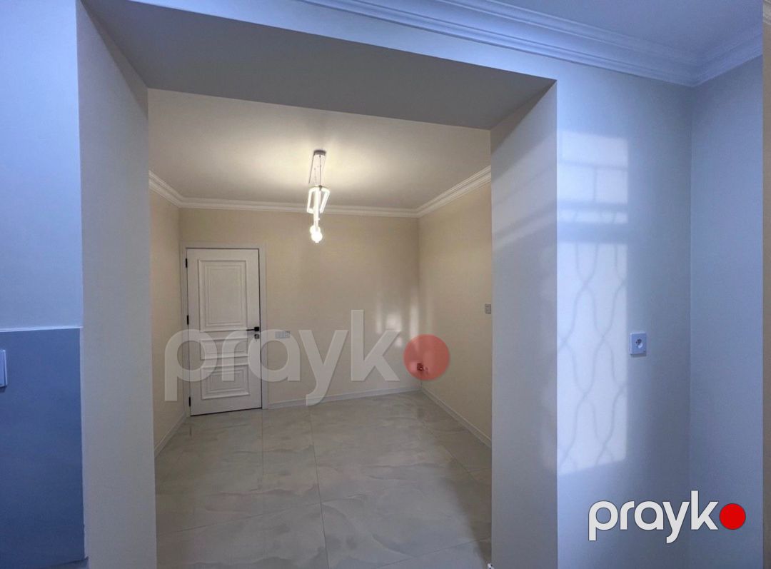 Satılır 4 otaqlı köhnə tikili 110 m² — Mənzil, Bakı (11)