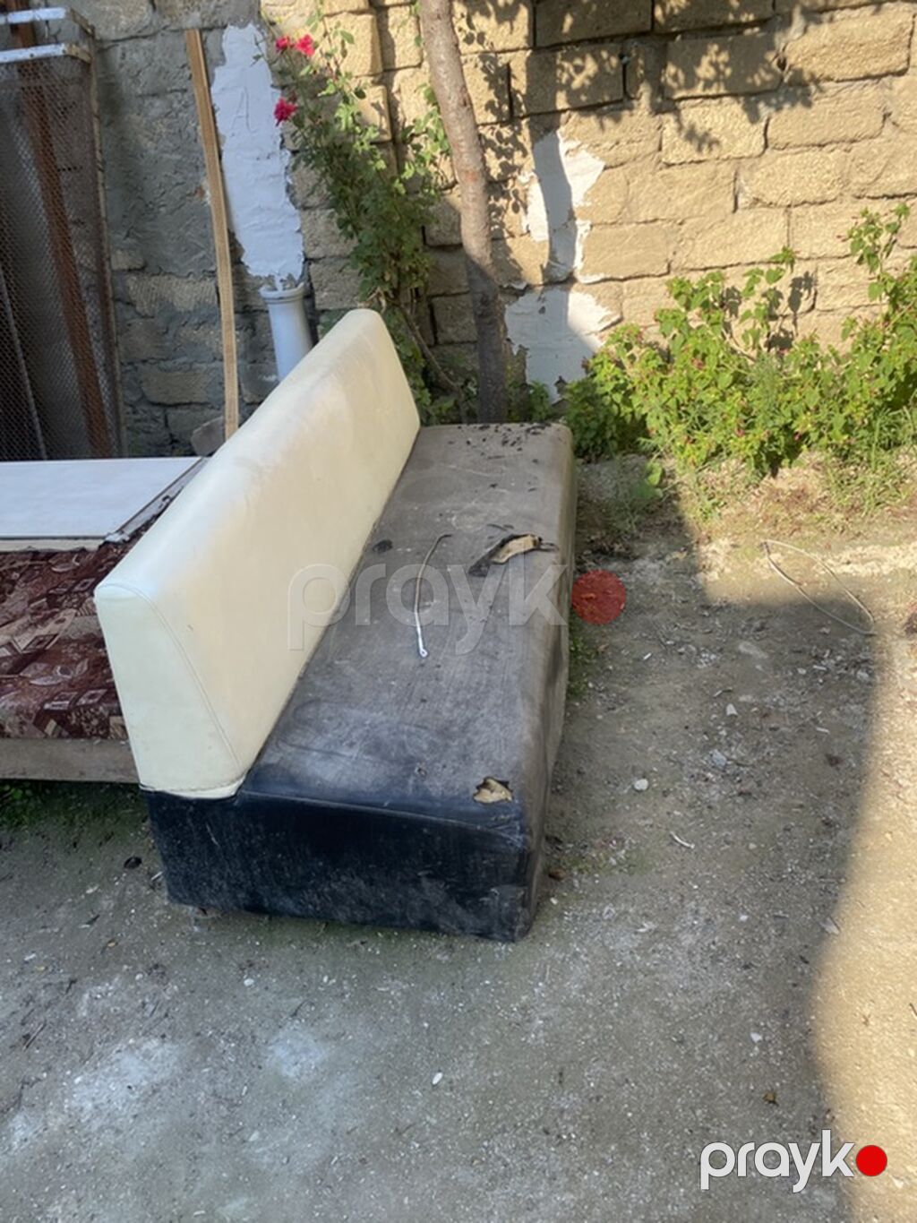 Qonaq otağı mebel dəsti Tərkib: - 1 ədəd ikiyerli divan - 1 ədəd — Qonaq otağı üçün, Bakı (4)