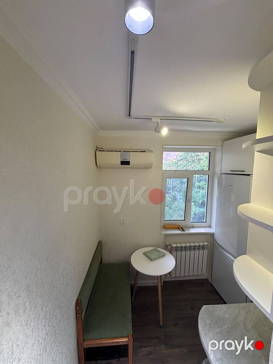 İcarəyə verilir 1 otaqlı köhnə tikili 45 m² — Mənzil, Bakı (7)