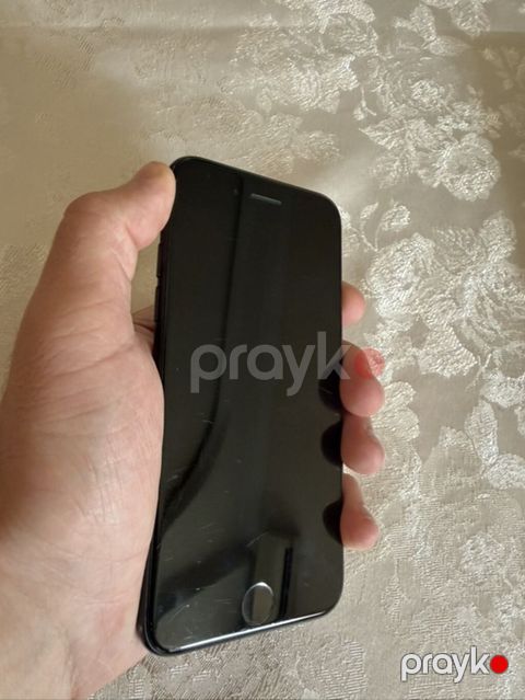 IPhone SE 2020, Qara, Barmaq izi — Bakı