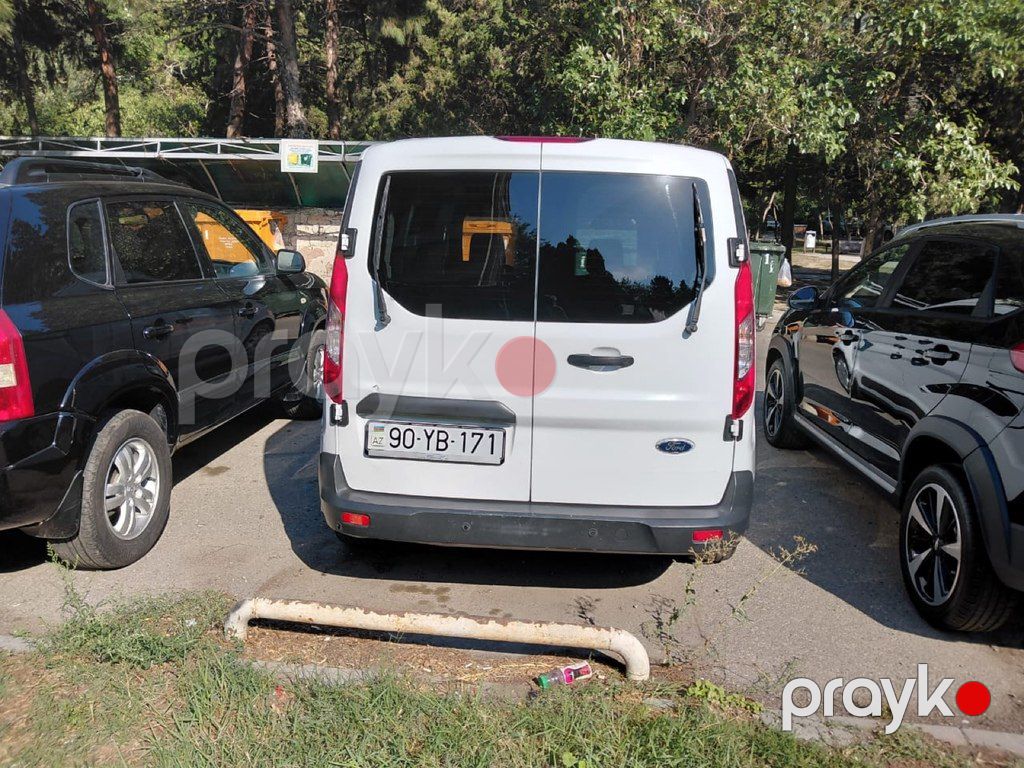 Ford Tourneo Connect, 1.5 L, 2015 il, 270 000 km — Avtomobillər, Bakı (3)