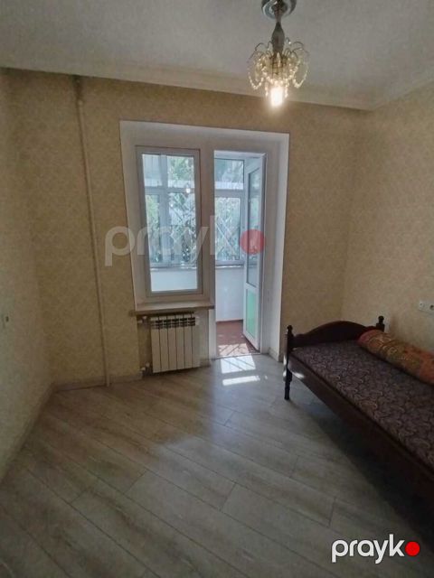 Satılır 2 otaqlı köhnə tikili 65 m² — Bakı