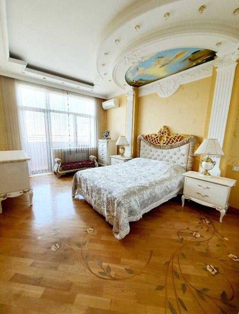 İcarəyə verilir 4 otaqlı yeni tikili 210 m² — Bakı