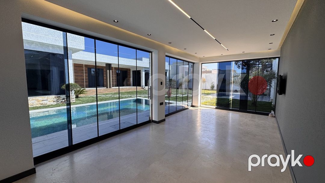 Satılır 5 otaqlı həyət evi/bağ evi 250 m² — Ev, villa, Bakı (11)
