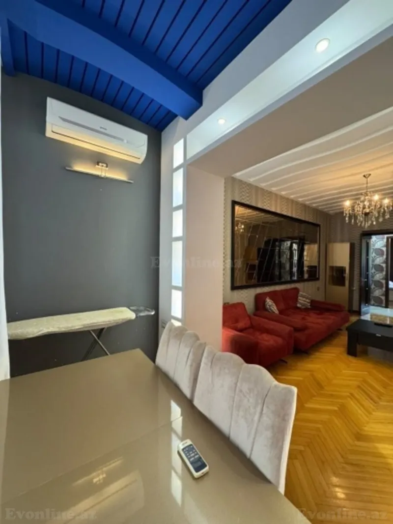 Satılır 2 otaqlı Mənzil Köhnə tikili 70 m² Bakı, Yasamal r., Elmlər Akademiyası m — Mənzil, Bakı (5)