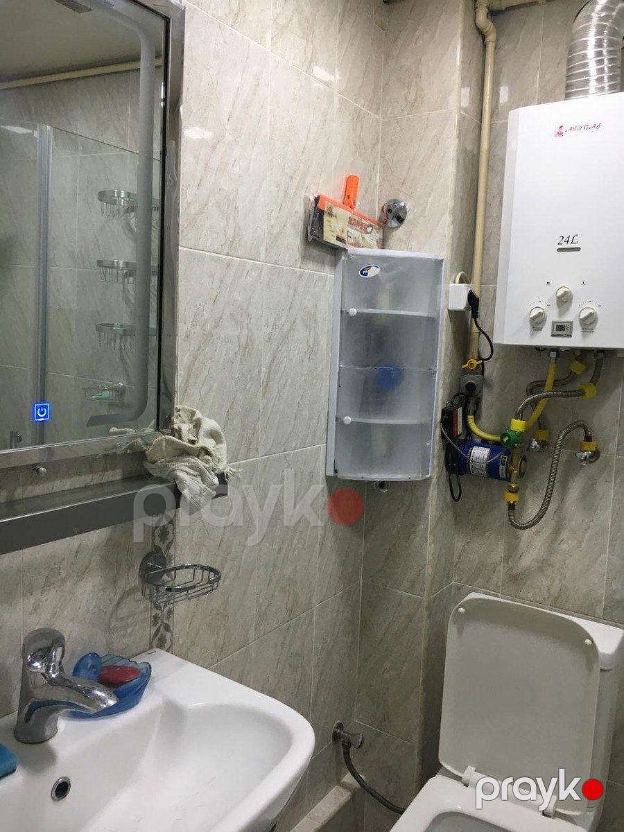 Satılır 2 otaqlı köhnə tikili 42 m² — Mənzil, Bakı (9)