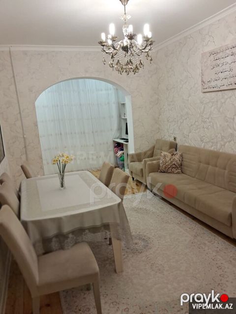 Binəqədi rayonunda 2 otaqlı Köhnə tikili Satılır, 60 m² — Bakı