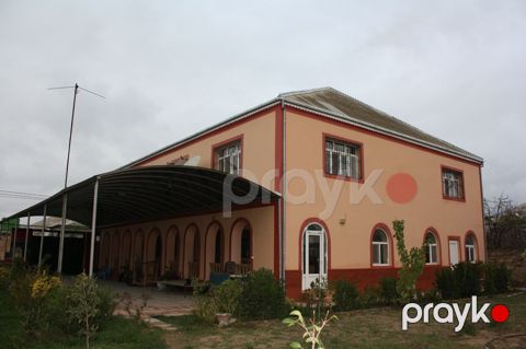 Satılır 7 otaqlı həyət evi/bağ evi 450 m² — Bakı