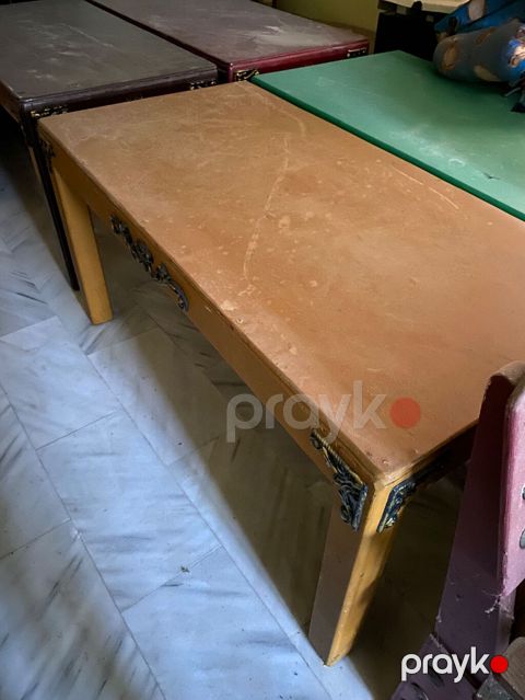 Heyet, terass ve yaxud restoran ucun stollar satilir 4 eded ededi — Bakı