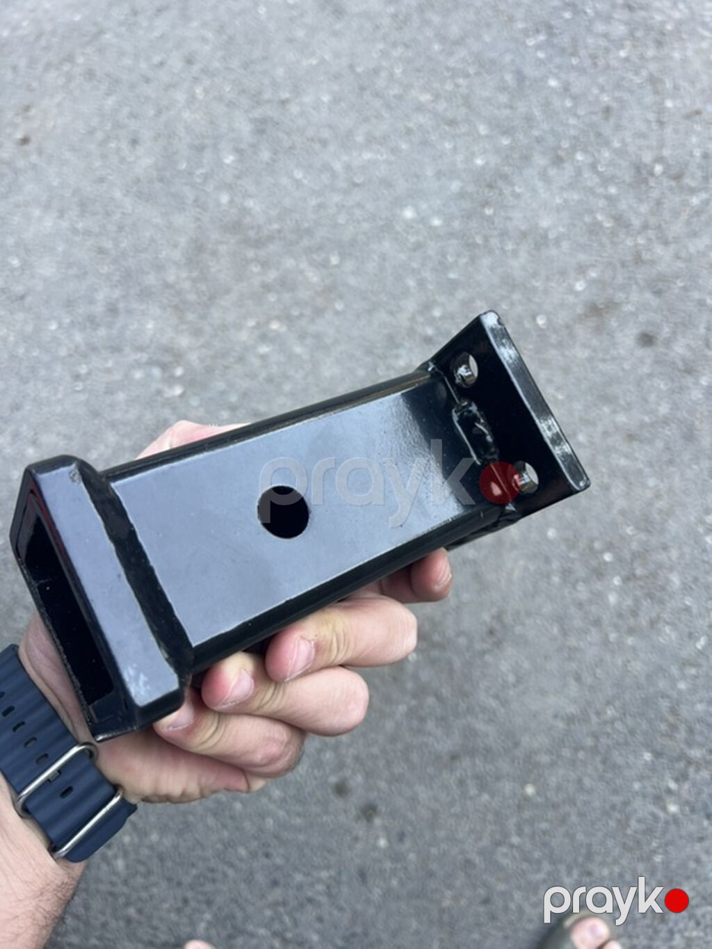 Avtomobil üçün qoşqu çəngəlinin (tow hitch) kvadrat yuvalı adapteri və — Qoşqular, Bakı (2)
