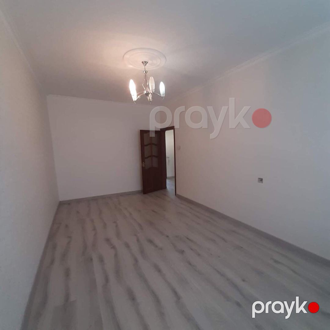 Satılır 3 otaqlı köhnə tikili 90 m² — Mənzil, Bakı (11)