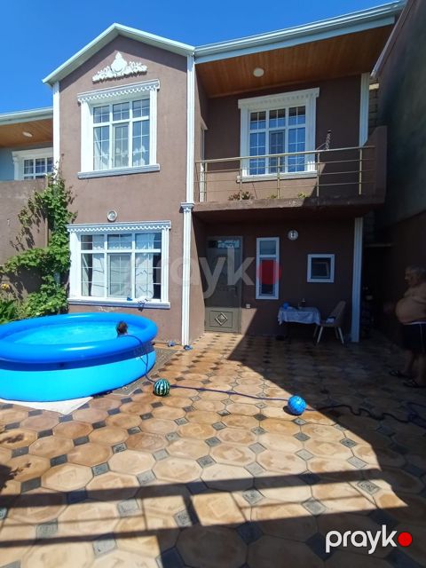 Satılır 4 otaqlı həyət evi/bağ evi 120 m² — Bakı