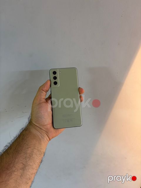 Samsung Galaxy S21 FE 5G Olive 128GB/6GB — Bakı