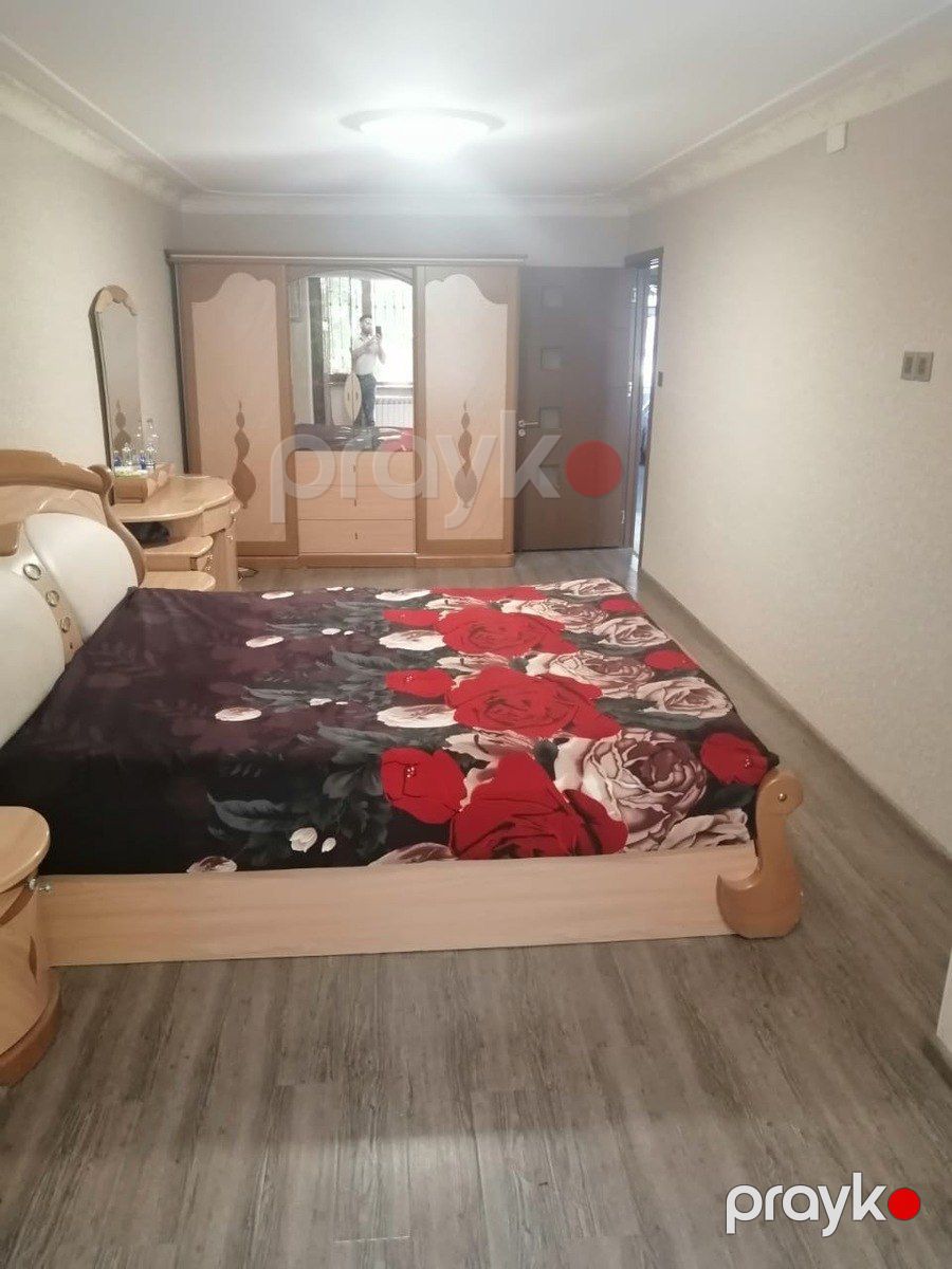 Satılır 4 otaqlı köhnə tikili 90 m² — Mənzil, Bakı (2)